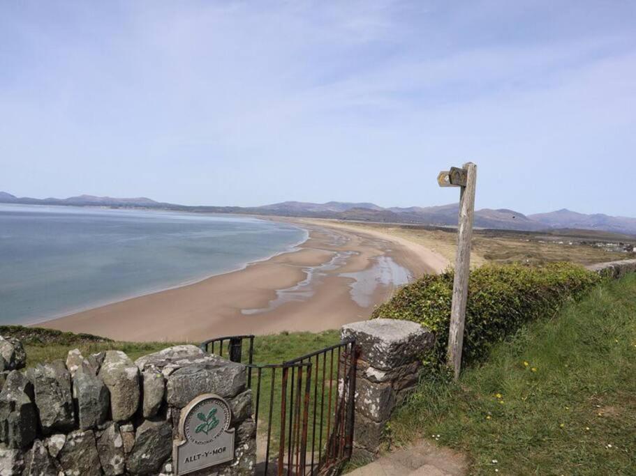 Harlech/Huge Three Bedroom/Best Location Llanbedr  Εξωτερικό φωτογραφία